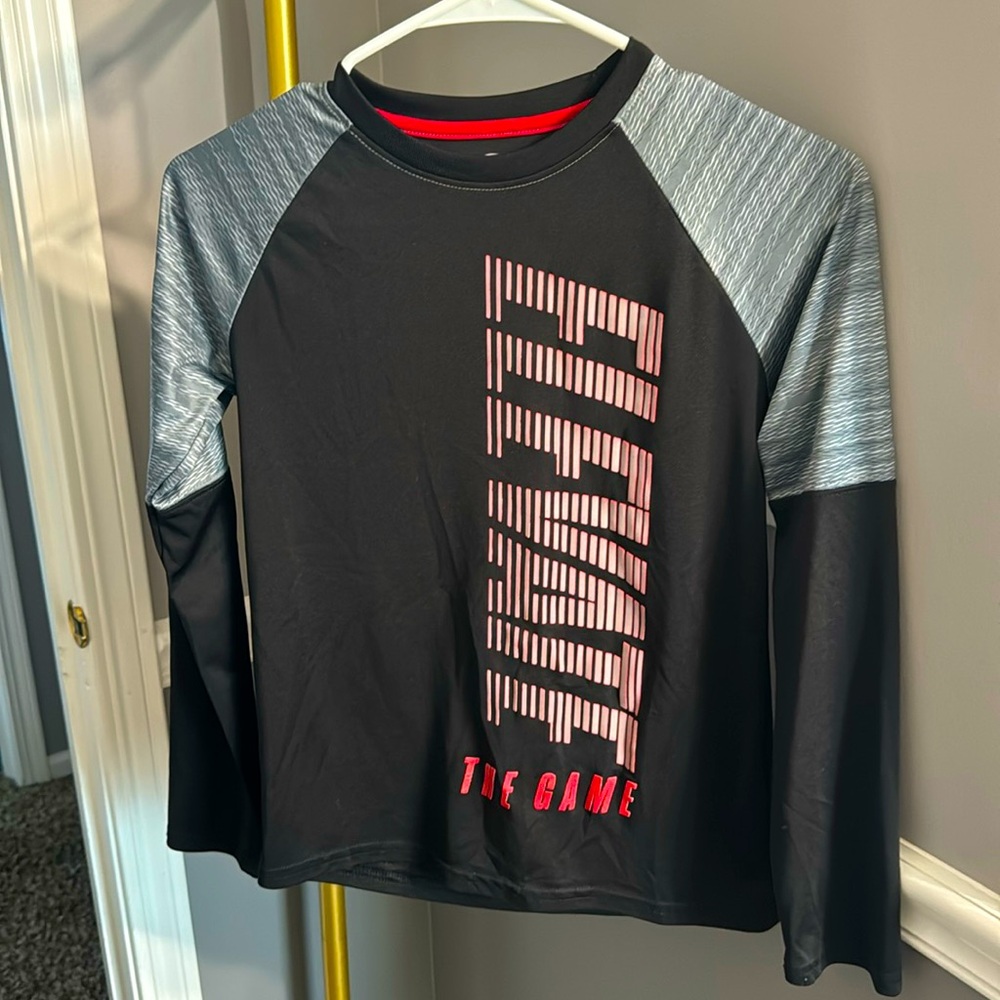 Boys Preteen sport shirt, size 10/12